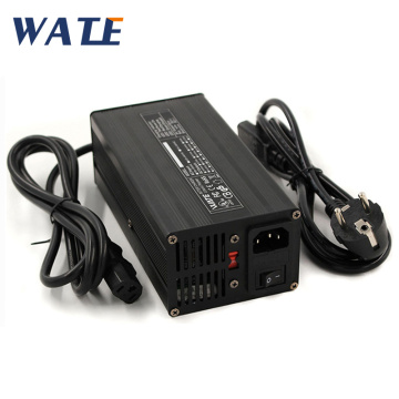 50.4V 7A Electric Power Lithium Lypomer Li-Ion Battery Charger for 44.4V Ebike Chargeur