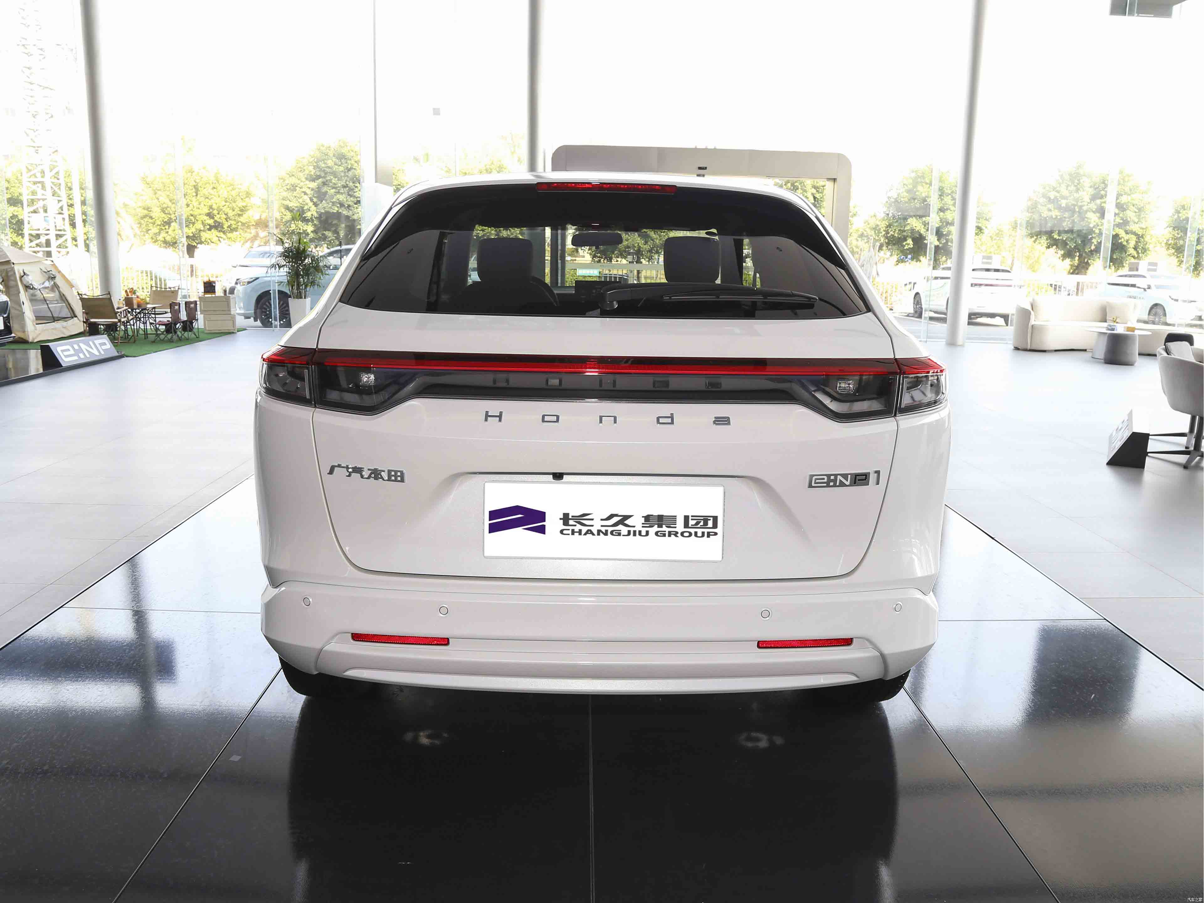 Honda eNP1 5