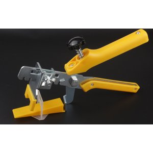 Pushing pliers with leveling device