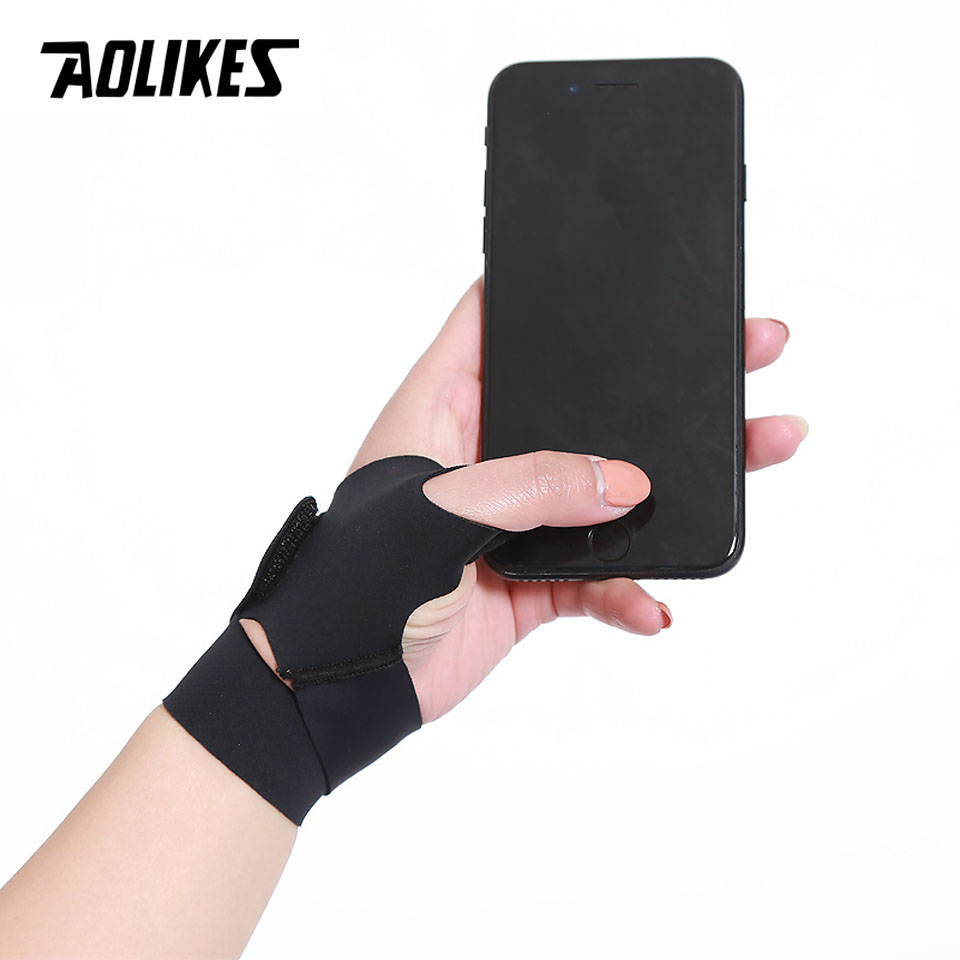 AOLIKES 1PCS Elastic Sport Bandage Wristband Belt Carpal Tunnel Hand Wrist Support Brace Solid Black wrist brace Wrap