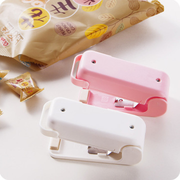 Bag Clips Mini DIY Food Heat Sealing Machine Plastic Portable Packing Bag Sealer Plastic Food Snacks Bag Packing Sealer Tool