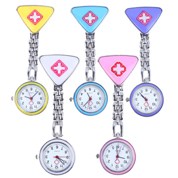 Protable Nurse Watches With Clip Red Cross Brooch Pendant Pocket Hanging Doctor Nurses Medical Quartz Watch