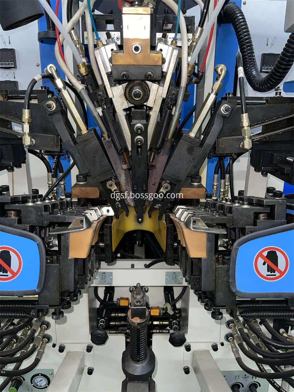 Side and Heel Lasting Machine 