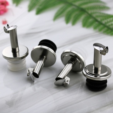 Stainless Steel Olive Oil Free Flow Pourers Liquor Bottle Pourers Wine Spout Dispenser With Covers Wine Bottle Stoppers