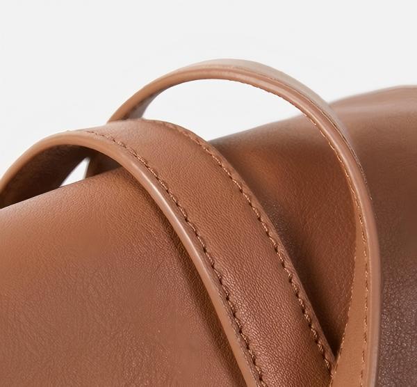 Stylish Large Capacity Leather Bag for Ladies