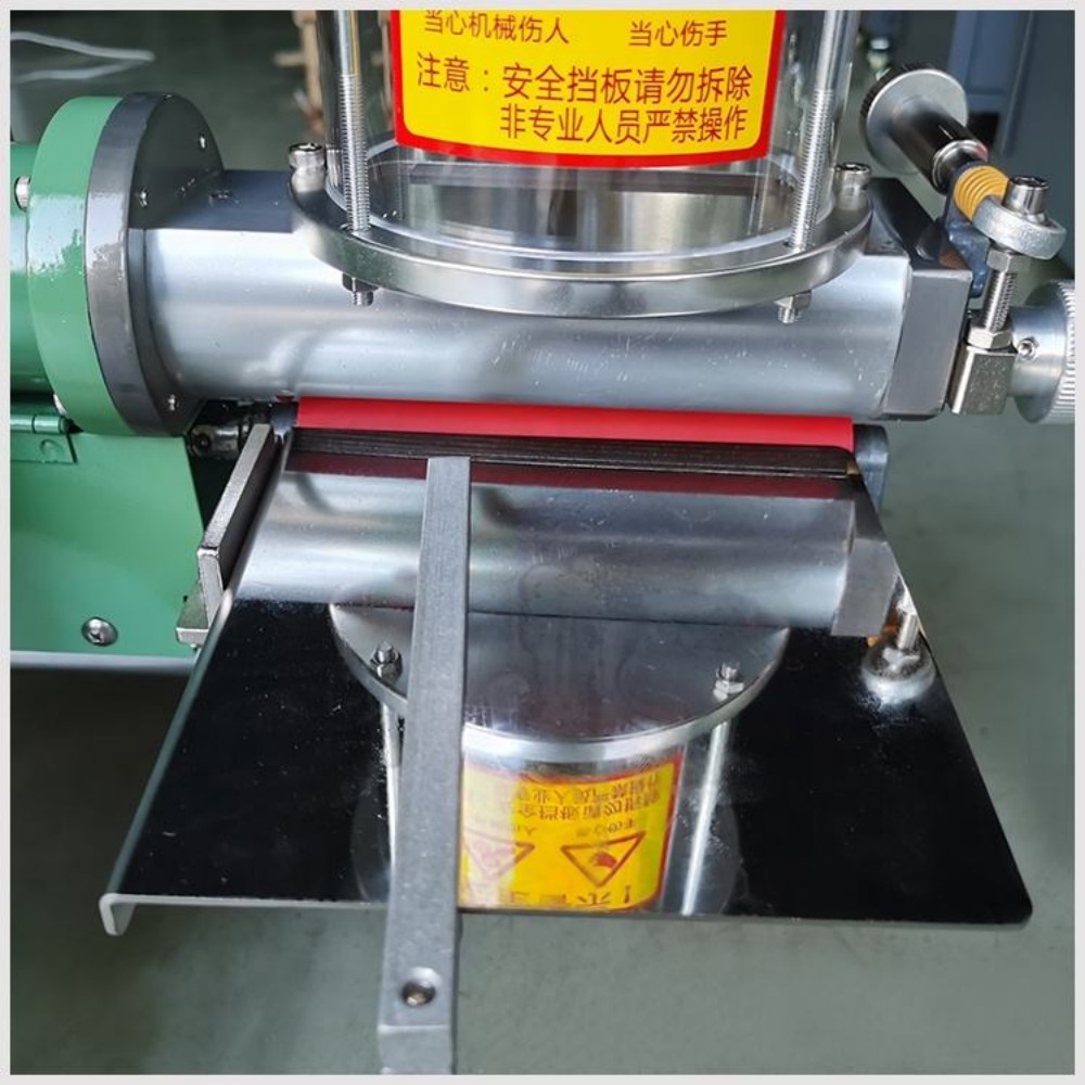 DL-127A-6 Speed Regulation Gluing Machine of Glass Bottle Gluing Machines (6)