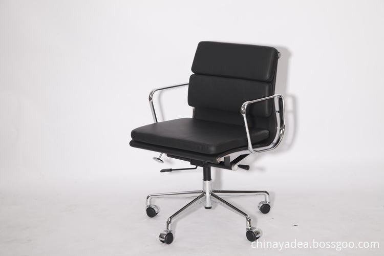 Soft pad office chair