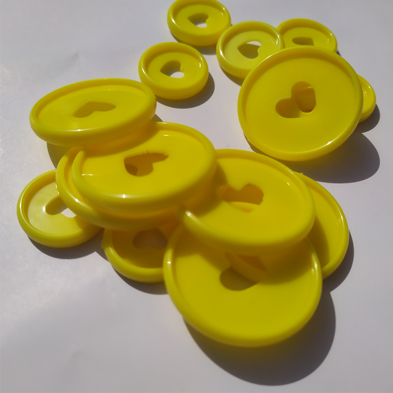 11PCS Cute Heart Shape Disc Binding Disc Buckle DIY Notebook Mushroom Hole Plastic Disc Button Binder Accessories Buckle