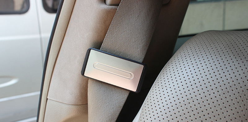 2 Pcs Universal Car Safety Belt Clip Adjustable Seat Belts Holder for Peugeot RCZ 206 207 208 301 307 308 406 407-508 2008-6008