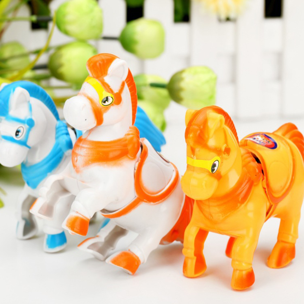 1Pcs Wind Up Animal Running Moving Horse Retro Classic Clockwork Plastic Toy Gift for Kids Children Baby Educational Toys
