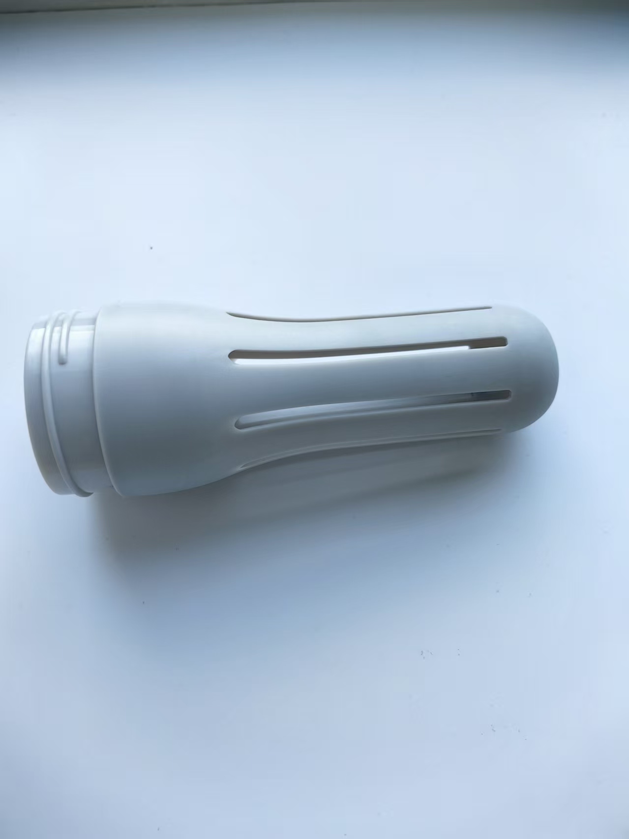 Small injection molded part (5)
