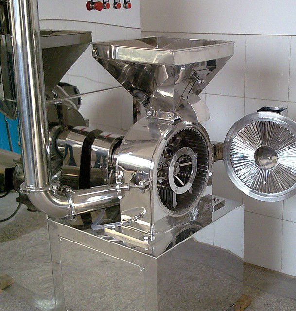 Herbal Grinding Machine