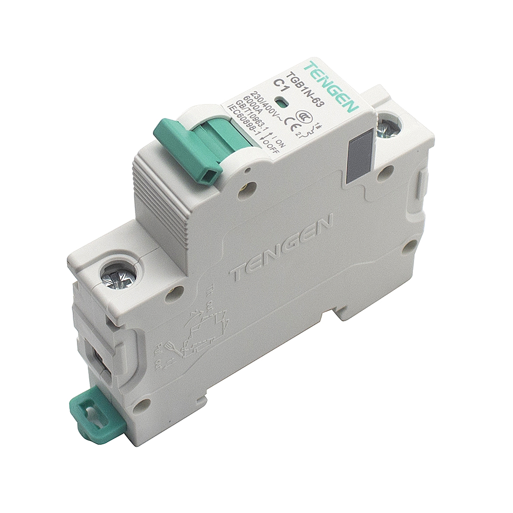 1P 2P 3P 4P 1A - 125A DZ47 Mini Circuit Breaker Air Switch Home Distribution Protection Switch 6KA AC 110V / 220V / 400V 50/60H