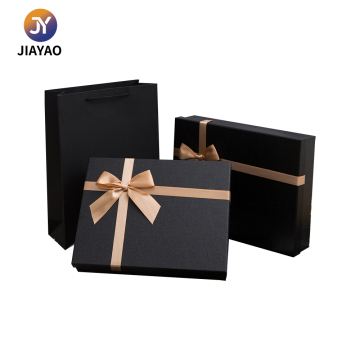 Durable Apparel Box with Secure Lid