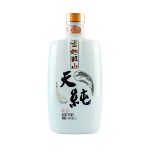 Tian Chun Wine filled in glass bottles