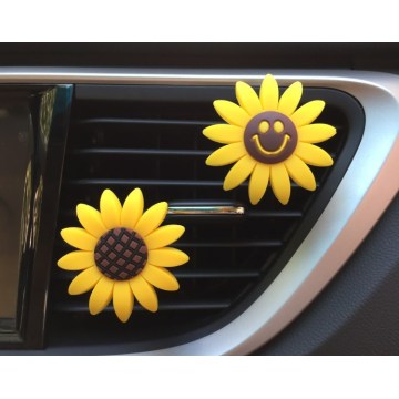 Sunflower Smiley Flower Perfume Clip Car Air Freshener Car Diffuser Air Condition Vent Perfume Balsam Balm Car Decoration XCZ534