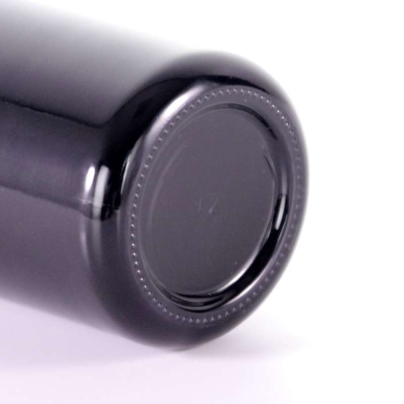 Round shoulder glass bottle bottom