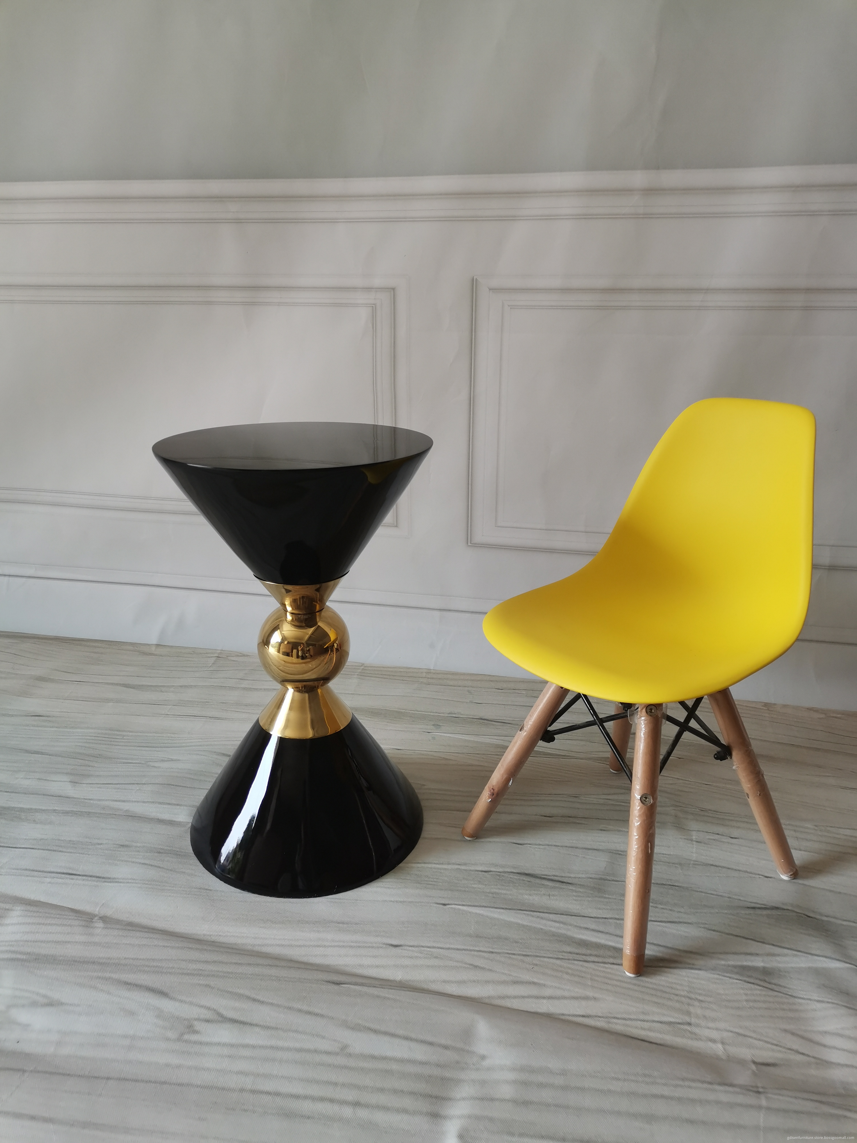 Hourglass End Table with Fibreglass