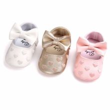 Toddler Infant Baby Girls Causal Walking Shoes Crib Shoes 3 Style Leather Heart Print Hook Soft Sole Baby Shoes 0-18M