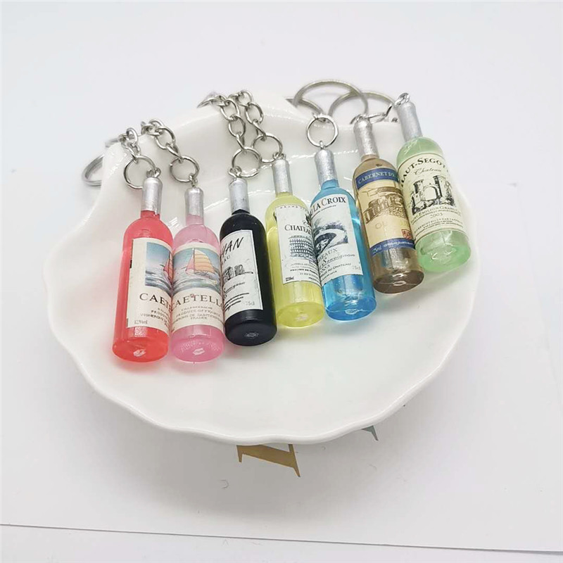 Cute Novelty Resin Beer Wine Bottle Keychain Assorted Color for Women Men Car Bag Keyring Pendant Accessions Wedding Party Gift