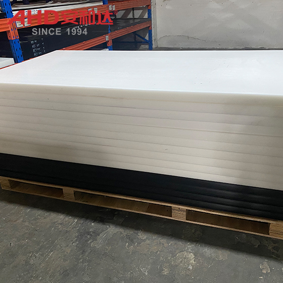 white pom sheet4
