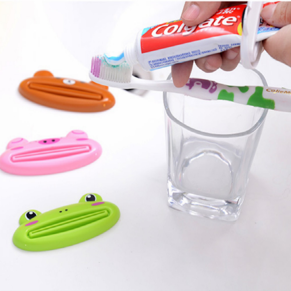 Cute Cartoon Multi-purpose Toothpaste Extruder Toothbrush Portable Tooth Brush Eco Friendly Brushes Oral Cleaning Care Tool #1Pc