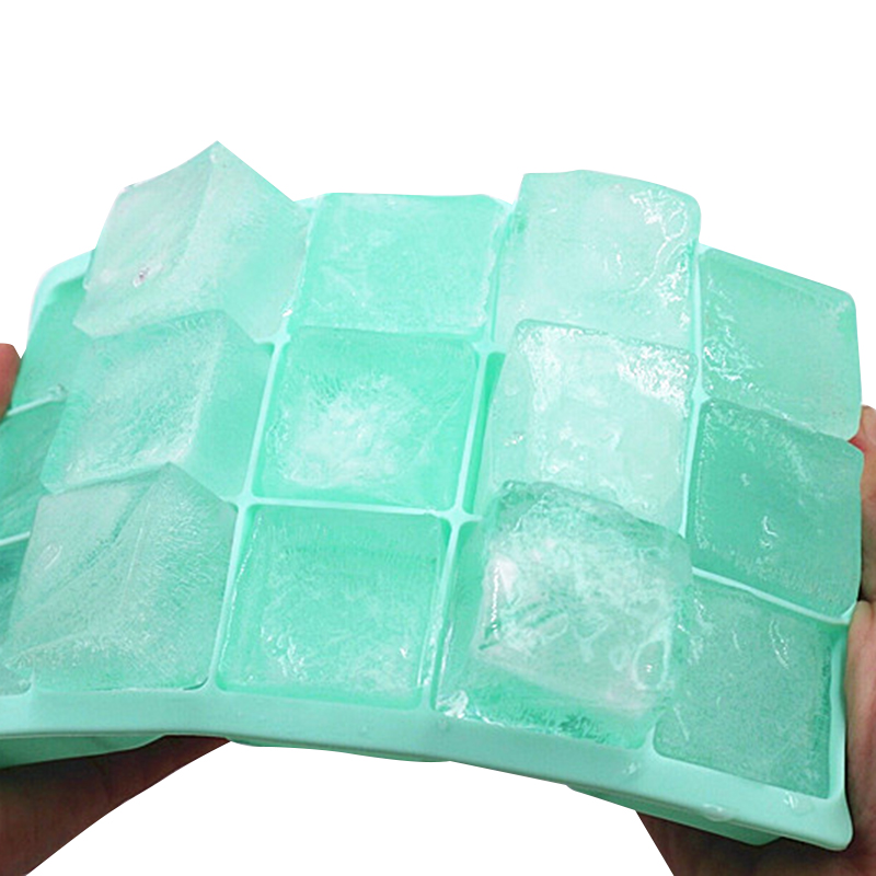 2020 New 15 Grid Food Grade Silicone Ice Tray Home With Lid DIY Ice Cube Mold Square Shape Ice Cream Maker Mold