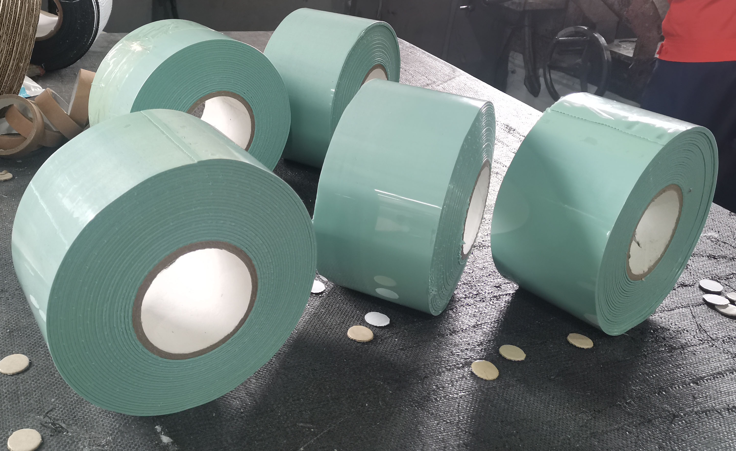 Visco-elastic Body Adhesive Tape