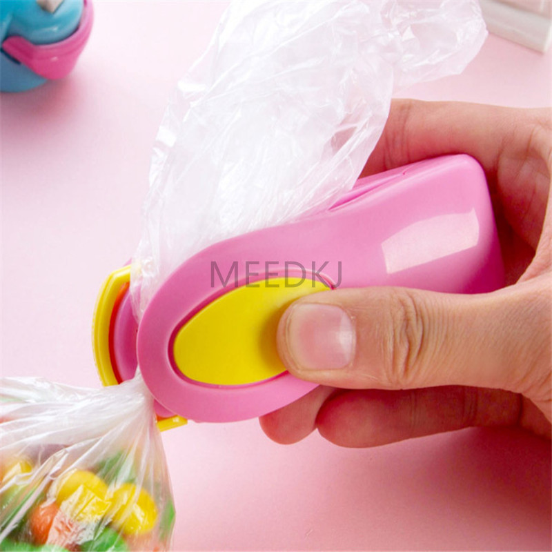 6 colors portable micro sealing machine household food protector plastic bag is convenient for kitchen gadgets to be re sealed