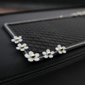 Diamond Crystal Daisy Flower Silicone Anti-Slip Mat Pad for Mobile Phone GPS Car Accessories Sticky Car Non Slip Pads 30x15cm