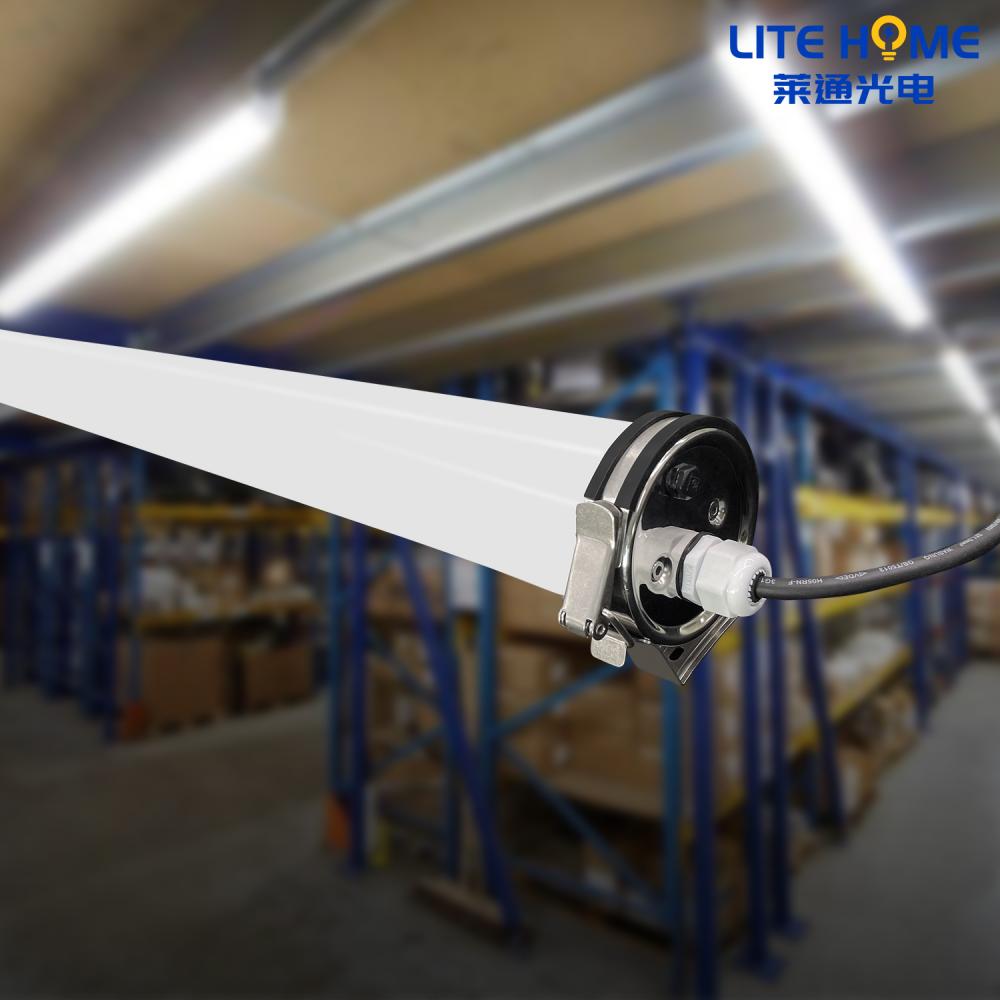 Intelligent LED Garage Light