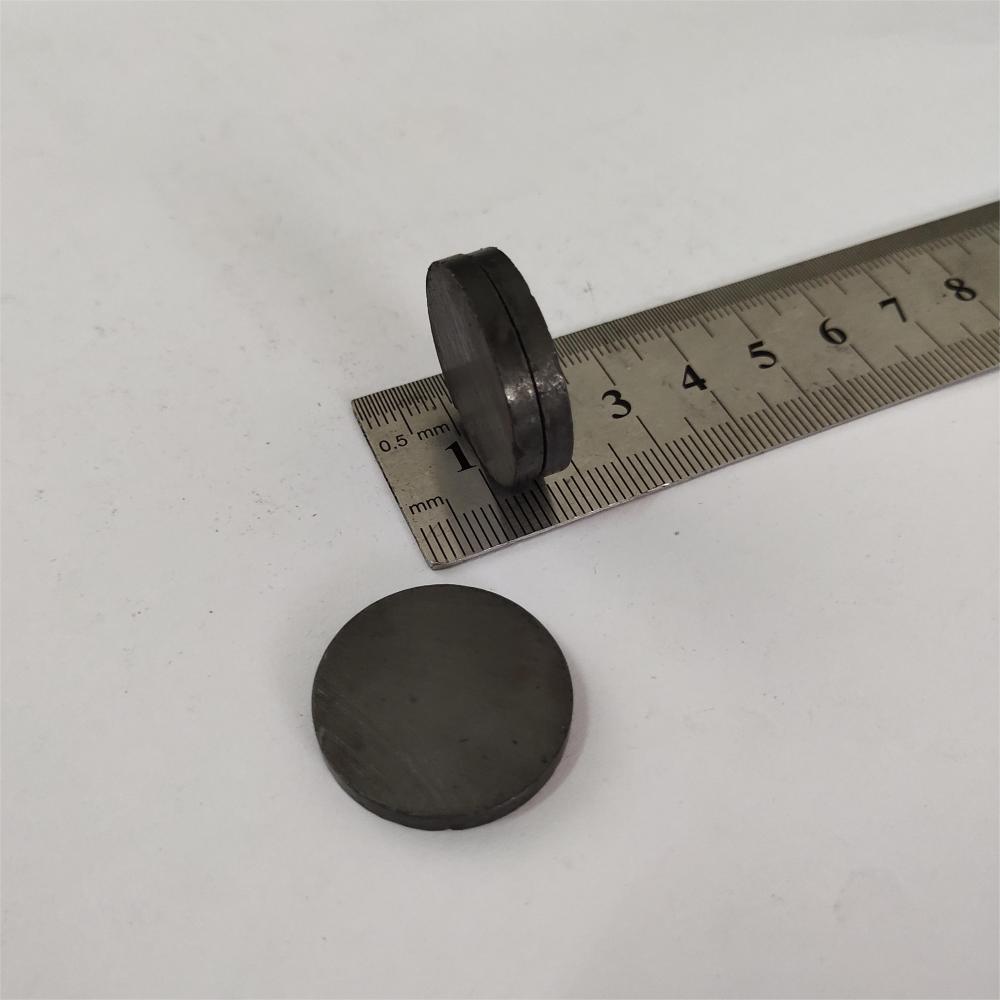 Ferrite Magnet Disc 8 Jpg