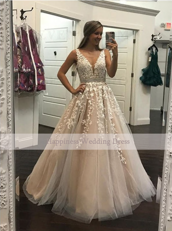 11335 Champagne Wedding Dress with Appliques Custom Made Beaded belt V-Back Floor Length Tulle Bridal Gowns