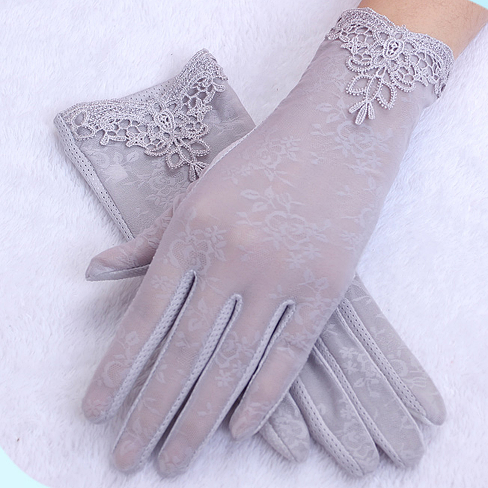 1 Pair Summer Women UV Sunscreen Short Female Gloves Fashion Ice Silk Lace Driving Thin Lady Gloves Soft Breathable