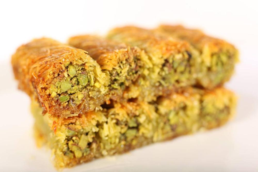 Gulluoglu Twisted Kadaif with Pistachio, Freshly Produced, Shredded Wheat Dessert, Traditional Turkish Kadayif - 500 Gr - 1 Pck