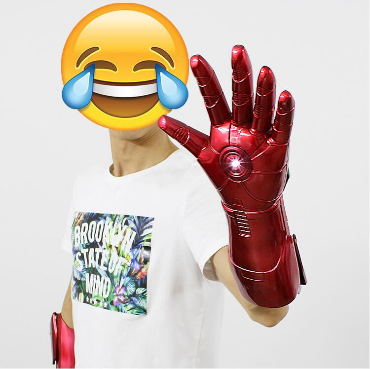 [Funny] 1:1 scale Iron Man LED Light Gloves Arm Figure Model Toy Infrared emission Glove Cosplay costume party child kids gift
