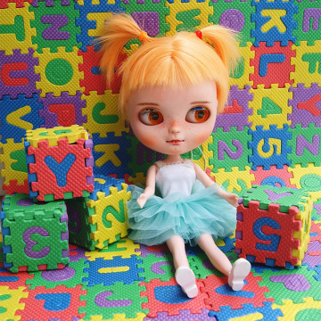 1set Cute Dollhouse Miniature Floor Mat Bedroom for Barbies BJD Pullip Blyth 1/6 Doll Furniture Accessories