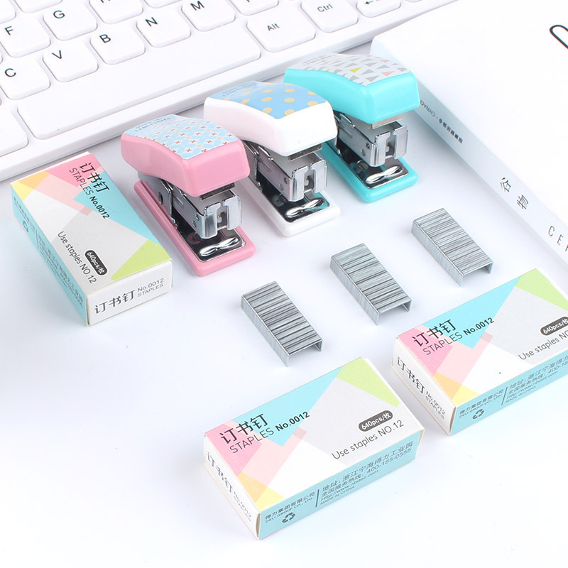 Deli set stapler cute cartoon stapler mini small stapler school office student stationery gift