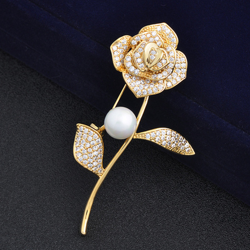 Luxury Rose Rhinestone Crystal Brooch Pins Gold Silver Pearl Bow Flower Brooches for Women Cardigan Sweater Jewelry Accessories