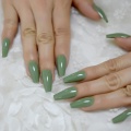 Tapered Medium Long Ballerina Nail Solid Color UV GelNails Cream Green Beautiful Designed Fingernails 24