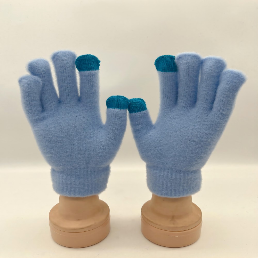 Cf S 0008 Knitted Gloves 3
