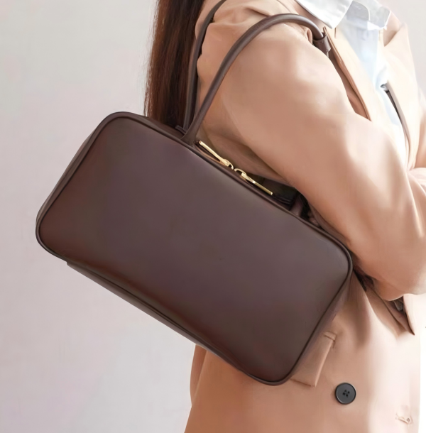 Stylish Retro Tote with Long Leather Handles
