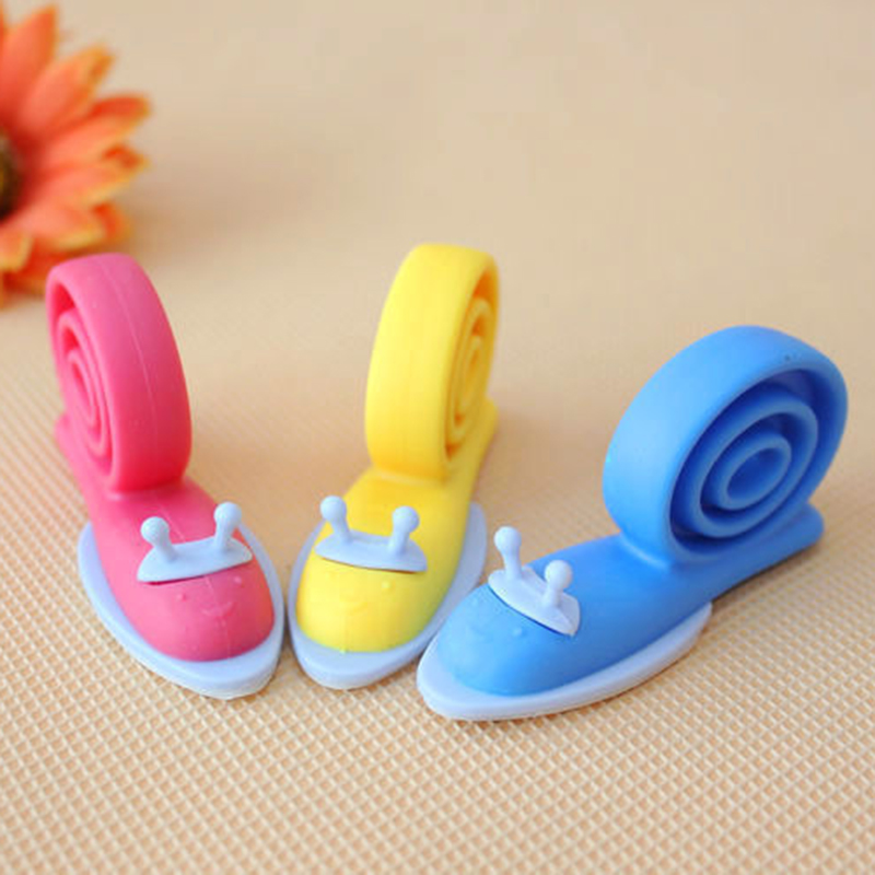 3 pcs Baby Kids children Safety Protector Holder Lock Safety Guard Finger Baby Gates Doorways Cute Cartoon Door Stopper Holder