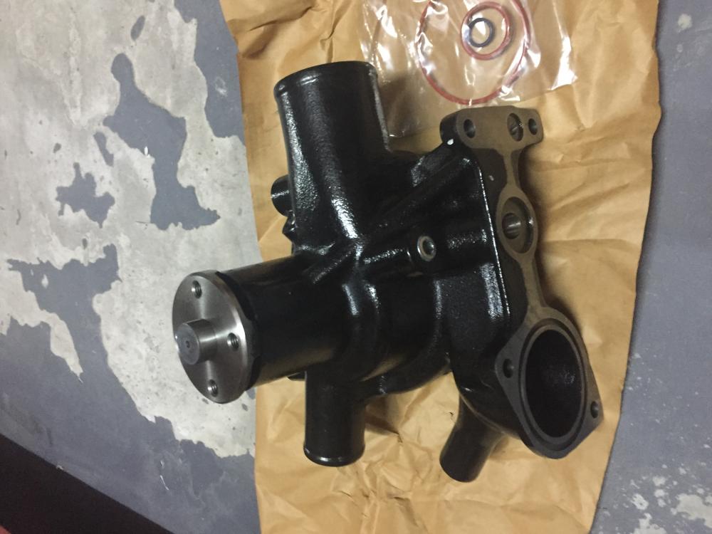 Water Pump ME995234 For 6D24 engine