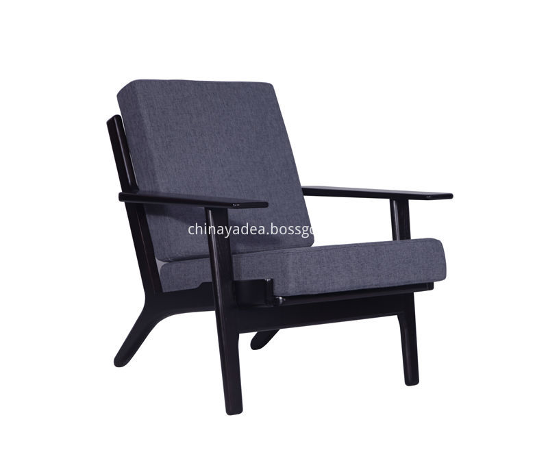 Hans_Wegner_Plank_Arm_Chair_Main