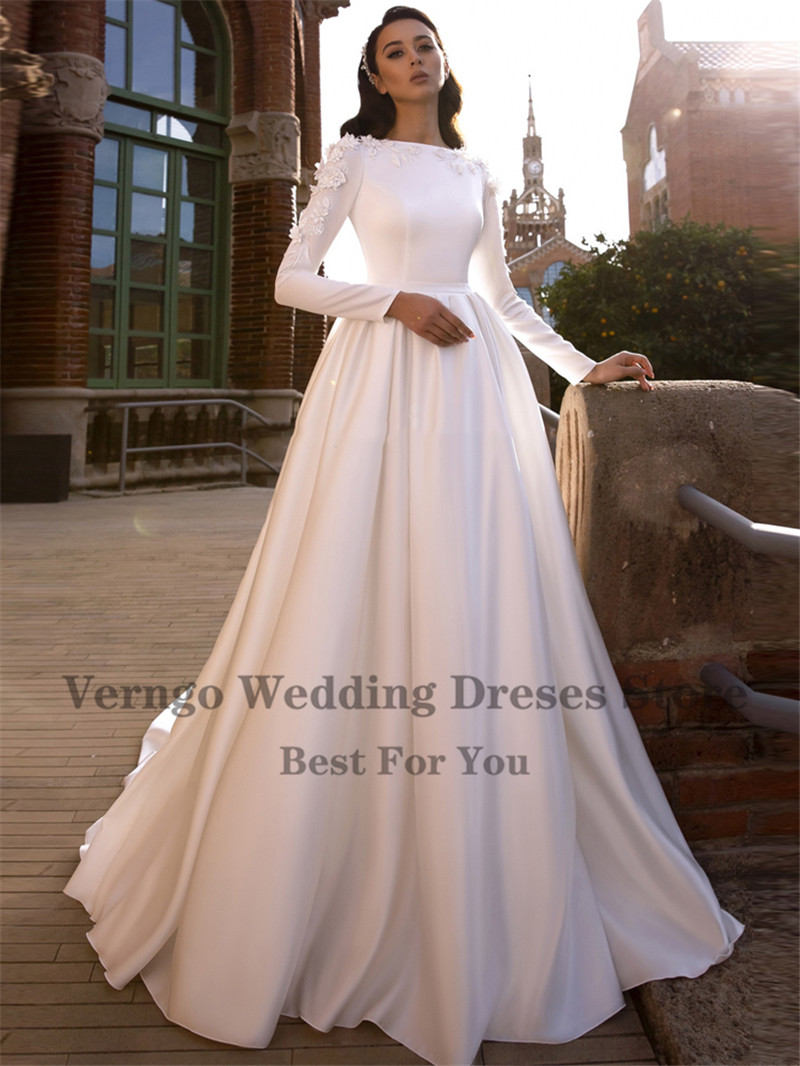 Verngo New Simple Satin Wedding Dress 2020 Long Sleeves A Line Bride Gowns 3D Flowers Vintage Arabric Formal Wedding Gowns