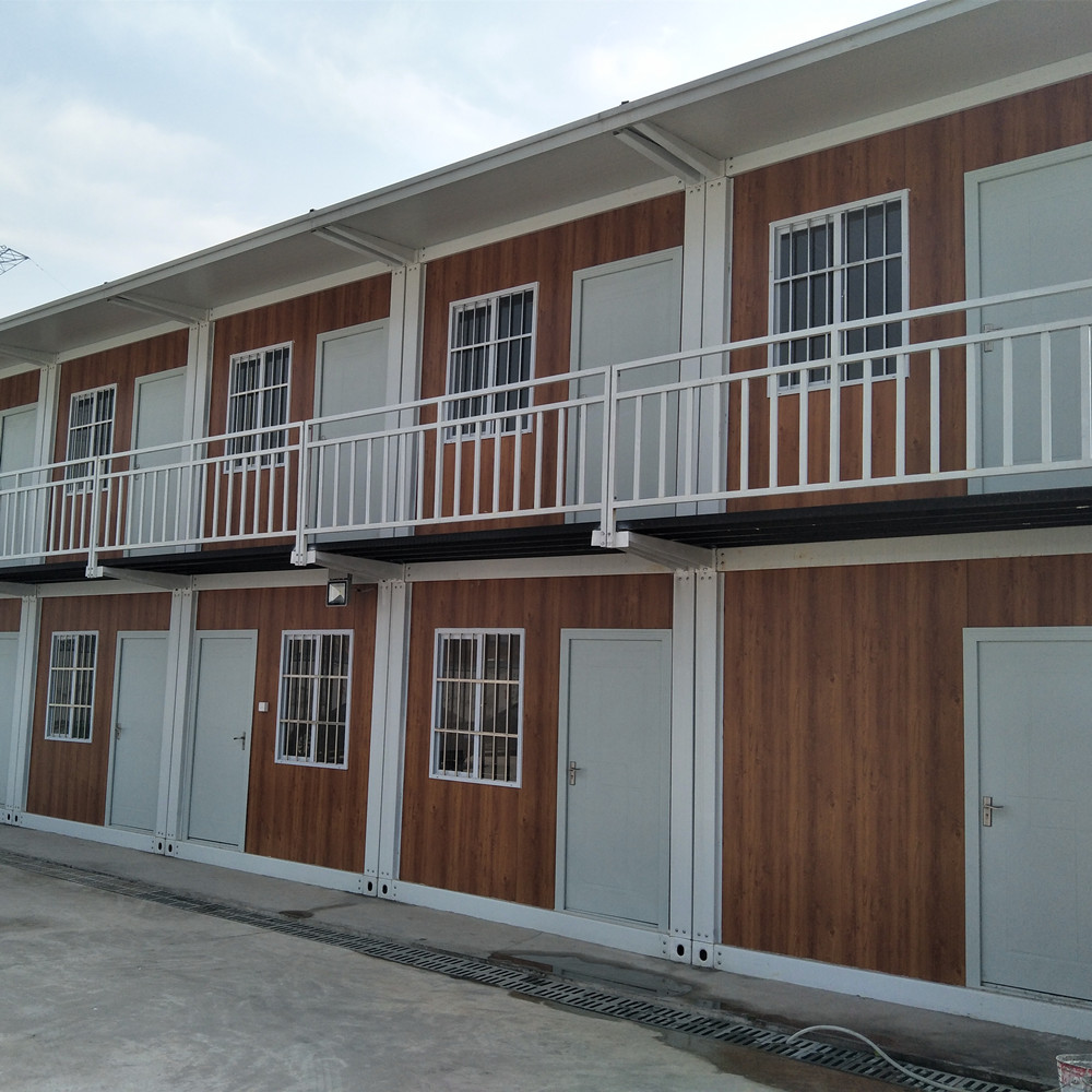 Three-dimensional plate Three-dimensional plate