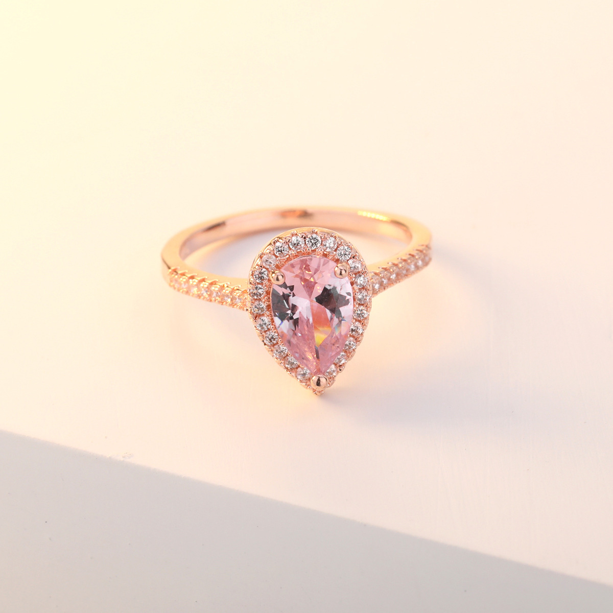 14K Rose-gold Rings Diamond Pink Crystal Heart-shaped Anillos De Bizuteria for Women Bague Etoile bijoux femme Ring Gem anel