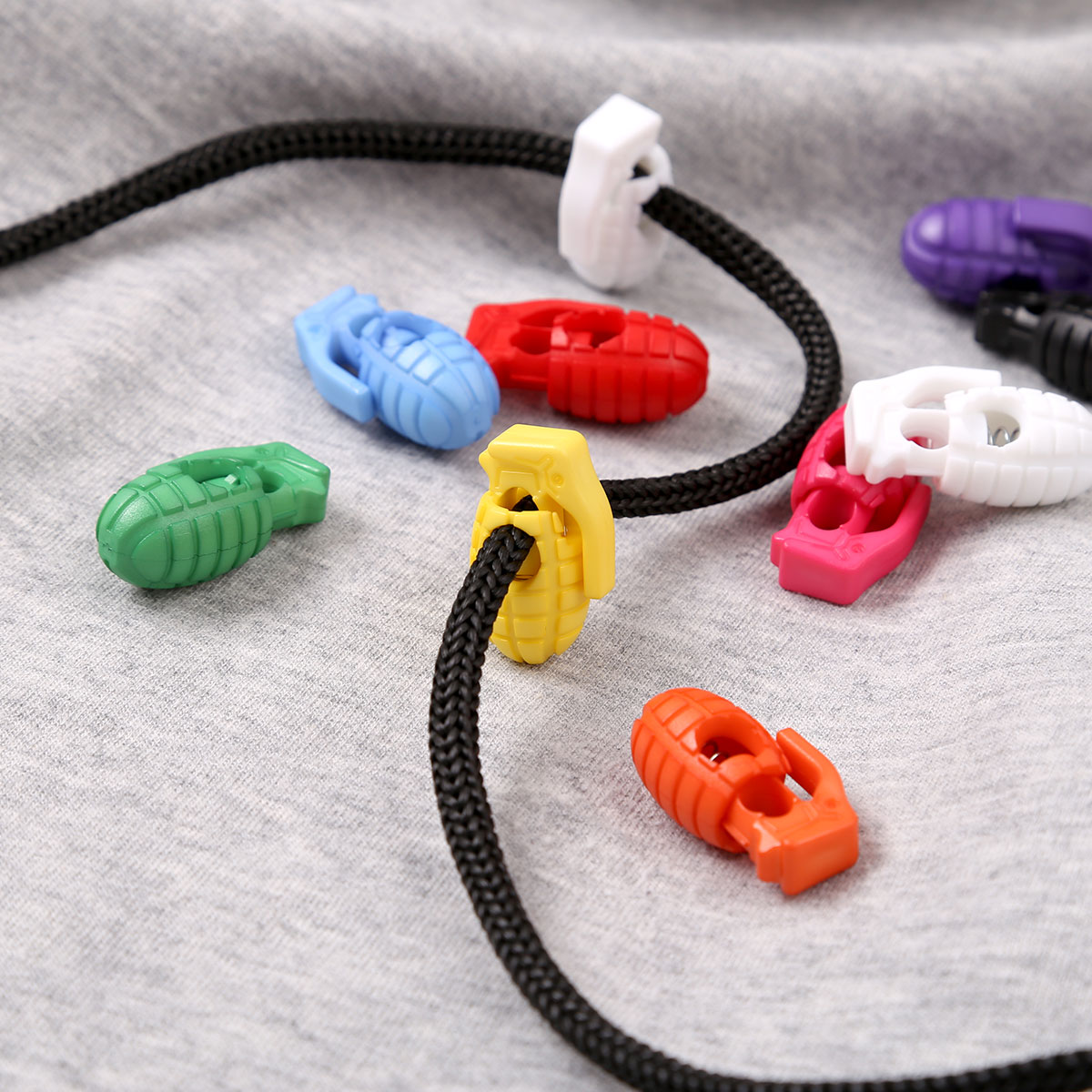 20Pcs Plastic Cord Lock Buckles Grenade Toggle Single Hole Spring Clasp Cord Stopper For Paracord Apparel Shoelace Lanyard Rope