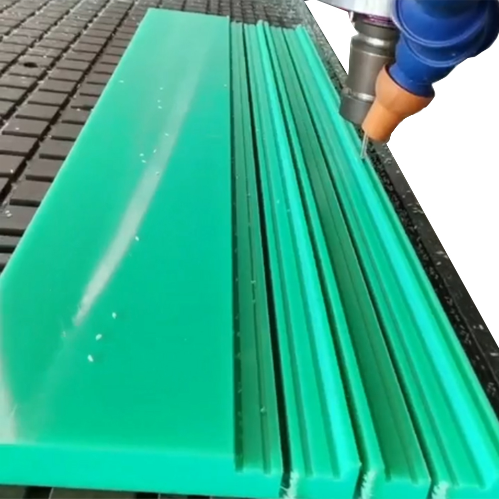 UHMWPE liner